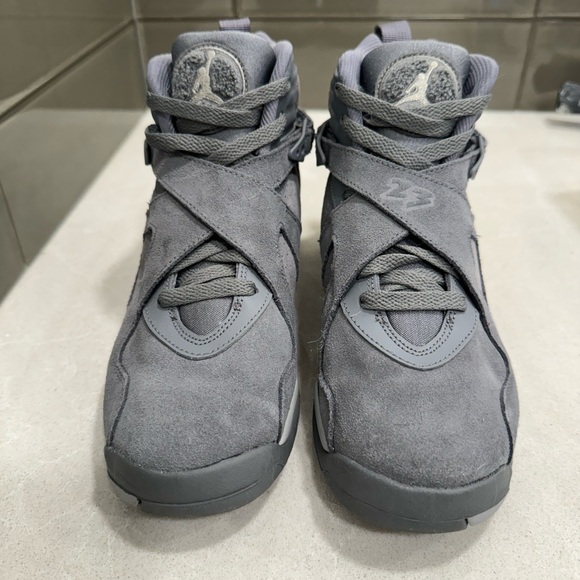 Jordan 8 Retro: Cool Grey - Picture 2 of 5